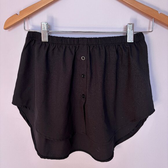 Black Shirt Extender for Layering - Picture 3 of 6